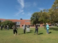 Skolernes motionsdag flytter ind på aktivitetscenter