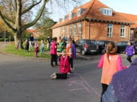 Autisme Center Vestsjælland holdt Skolernes Motionsdag, Nymarksskolens elever løb ad samme stier. Foto: Jette