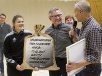 Vinderne af handicappris 2017: Håndboldklubben Frem 83 Skælskør og håndboldtræner Knud Trane. Foto: Slagelse Kommune.