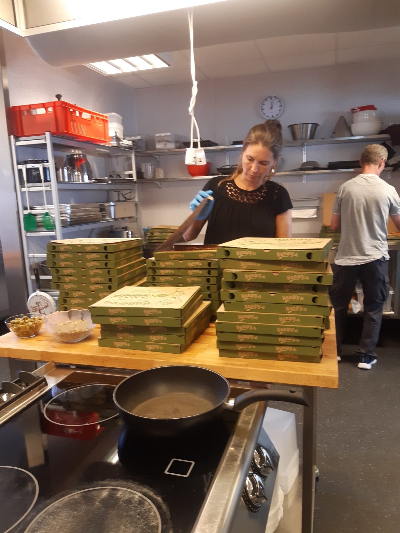 Hjemløse i Slagelse indtager gratis pizzaer