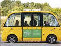 Førerløs bus kører første tur på offentlig vej på Slagelse Sygehus