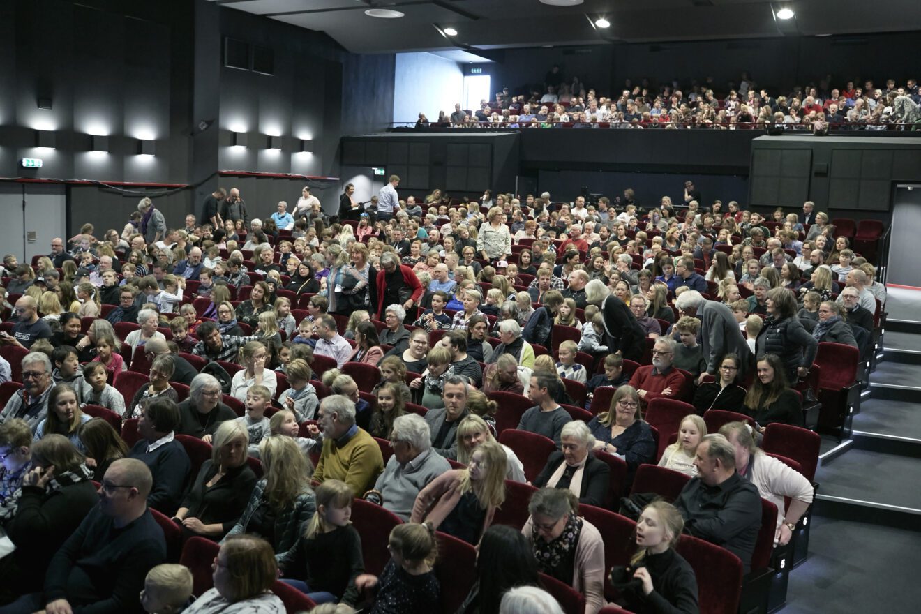 Vestsjællands Teaterkreds runder 10.000 publikummer