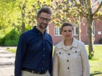 Statsminister Mette Frederiksen og Gerlevs Forstander Frederik Ullerup. Pressefoto